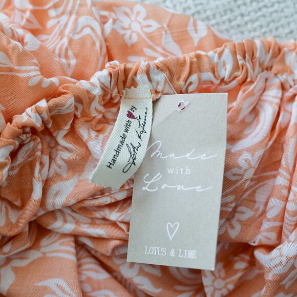 Lotus and Lime Hawaiian Pareo wrap Skirt NWT O/S - Picture 2 of 3